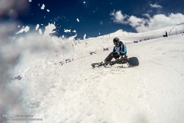مسابقات بین المللی اسنوبرد و اسکی