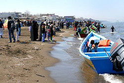 تعطیلی ۳ شناگاه به دلیل آلودگی در سواحل مازندران