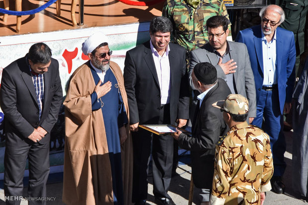 Iran Army Day parade in Shahreza