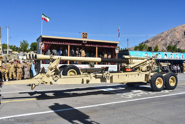 Iran Army Day parade in Shahreza