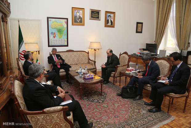 دیدار معاون وزیر امور خارجه هندوستان با معاون عربی و آفریقای وزارت امور خارجه