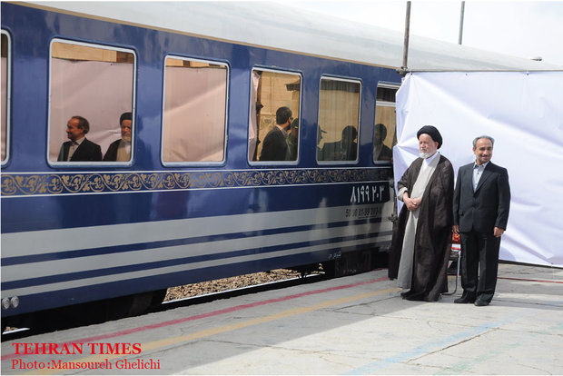 President Rouhani visits Semnan by train