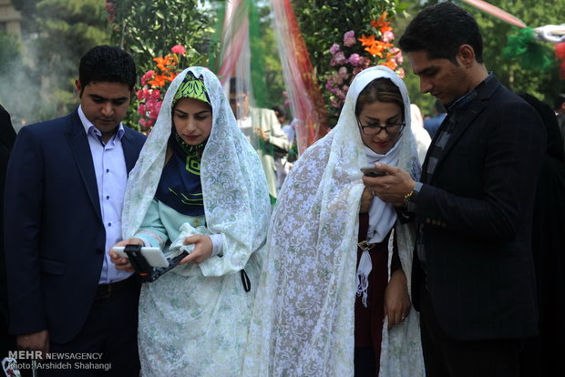 حفل زواج جماعي لطلبة ايرانيين