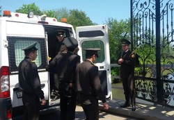 Turkmenistan extradites 3 prisoners to Iran