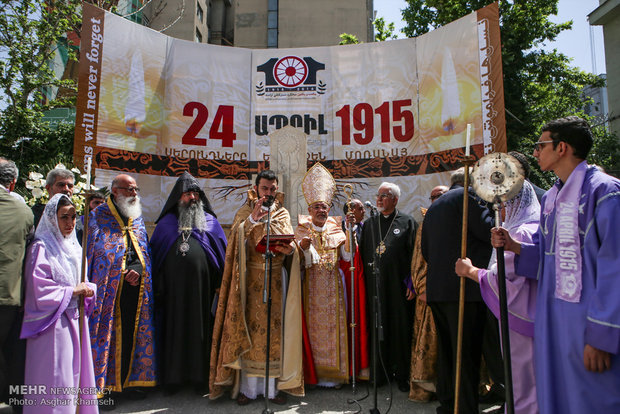 Armenians mark 101st anniv. of massacre 