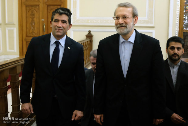 Parliament speaker receives Uruguayan vice president