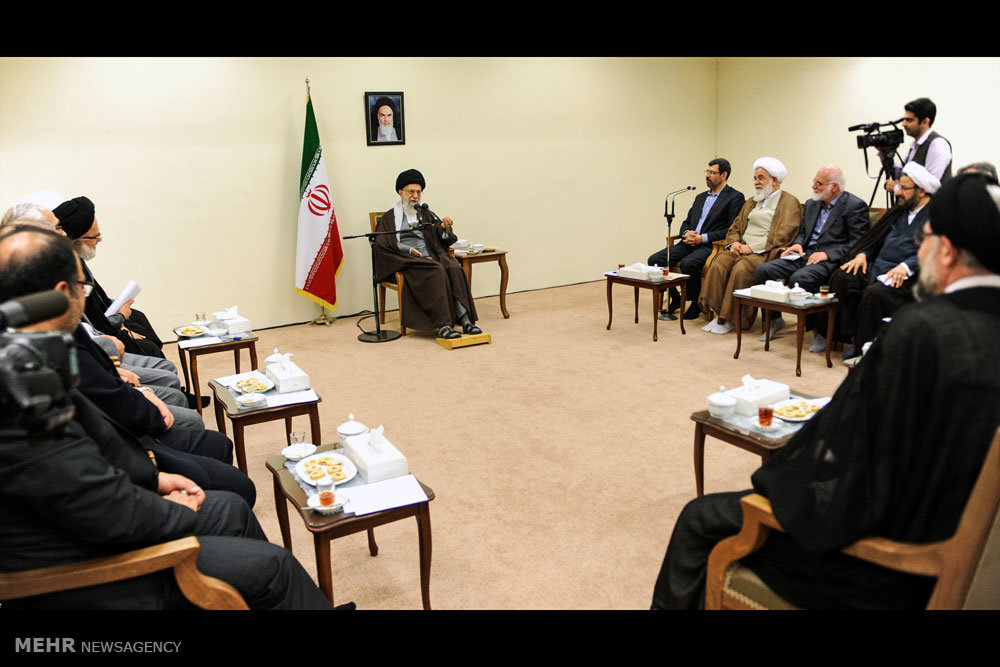 دیدار اعضای شورایعالی «مرکز الگوی اسلامی ایرانی پیشرفت» با رهبر انقلاب