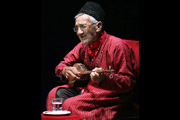آی‌محمد یوسفی با دوتار ابریشمی به جشنواره موسیقی نواحی می‌آید