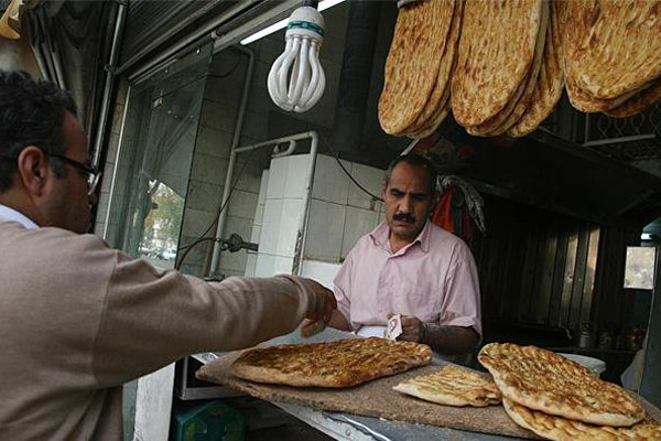 کیسههای نایلونی از خبازیهای کرمانشاه حذف میشود نانوایی