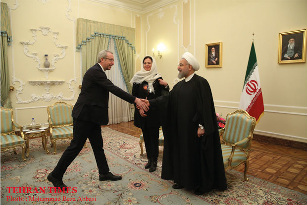 Rouhani meets with head of Belgium Senate