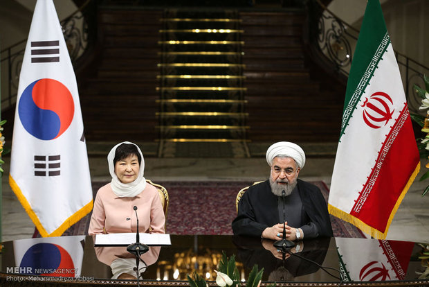 Rouhani, S Korean counterpart hold presser