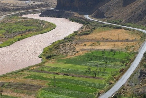 إيران تشيد محطة لمسح التلوث الاشعاعي لمياه نهر ارس الحدودي