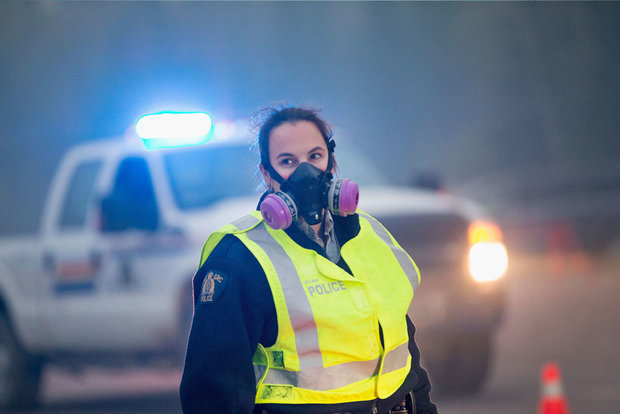 Wildfire rages in Canada’s Fort McMurray