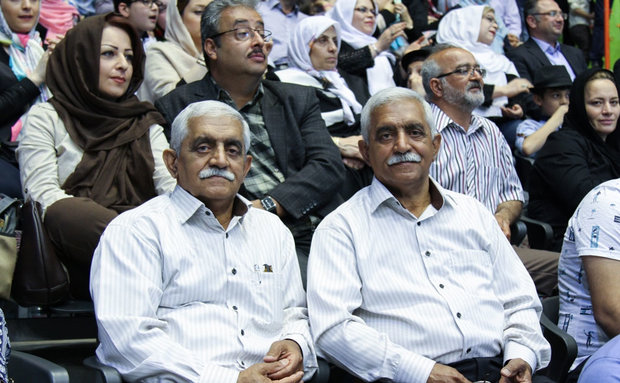 Iranian twins gather to mark twins and multiples national day