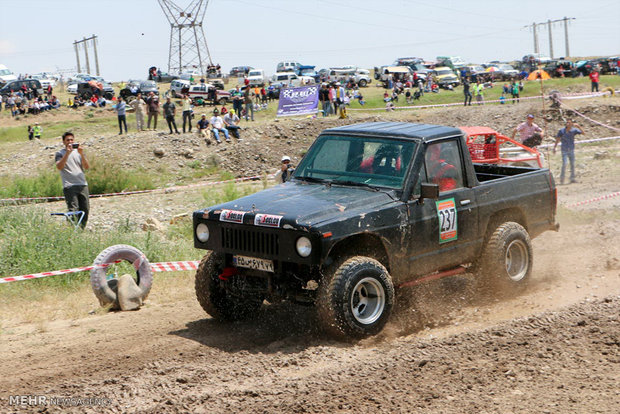 Qazvin hosts off-road competitions