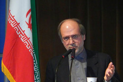 داستان‌های دینی باید از بیان شعاری فاصله بگیرند