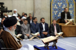 Leader receives participants of 33rd Quran Contest