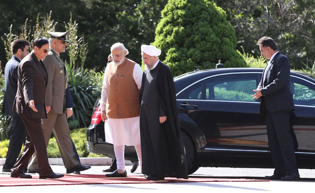 Rouhani officially welcomes Indian PM