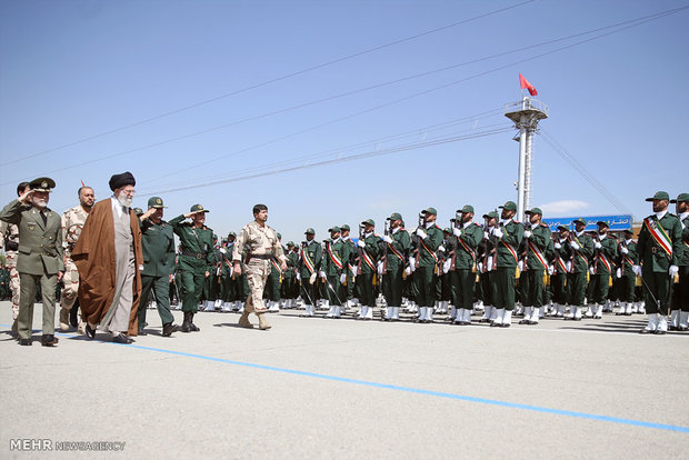 مراسم دانش‌آموختگی دانشجویان دانشگاه امام حسین علیه‌السلام