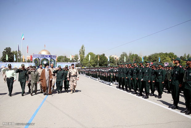 مراسم دانش‌آموختگی دانشجویان دانشگاه امام حسین علیه‌السلام