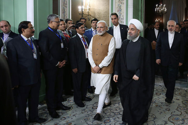  Iran-India sign 12 agreements