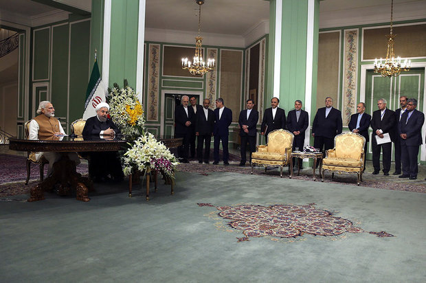  Iran-India sign 12 agreements