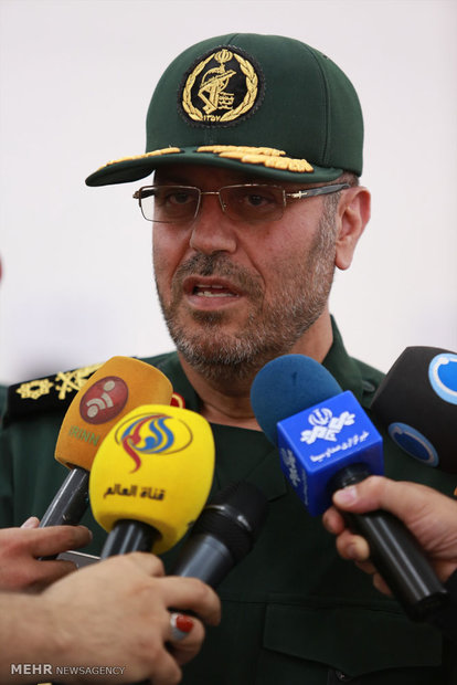 Iran unveils new defense achievements