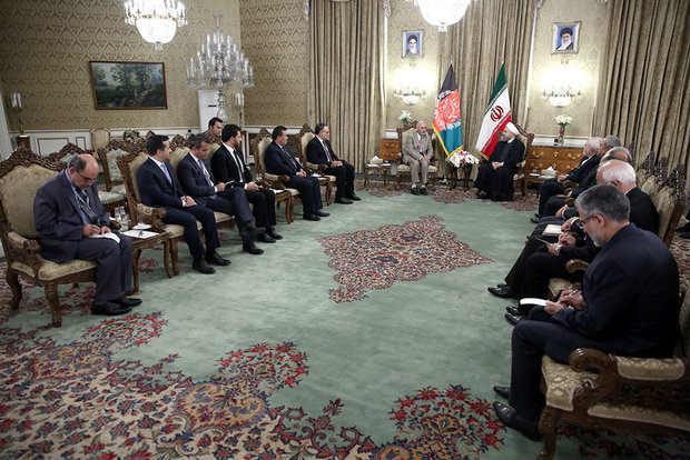 Rouhani officially welcomes Afghan president 