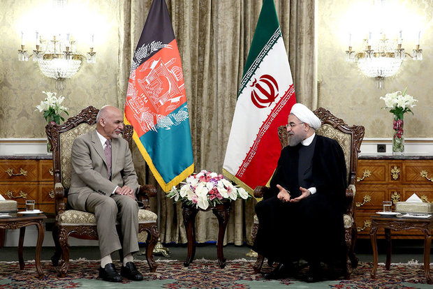 Rouhani officially welcomes Afghan president 