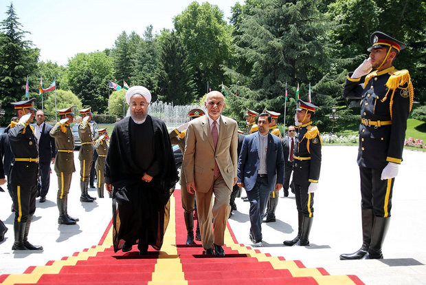 Rouhani officially welcomes Afghan president 