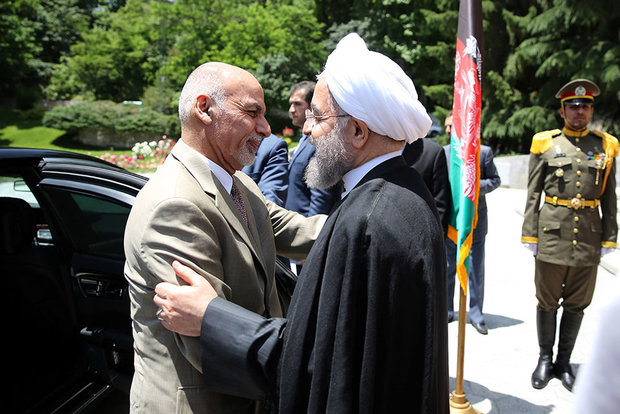 Rouhani officially welcomes Afghan president 