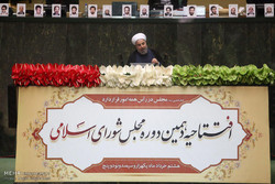 Rouhani calls for closer ties between government, Parliament