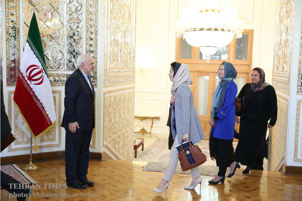 Zarif meets Lithuanian counterpart