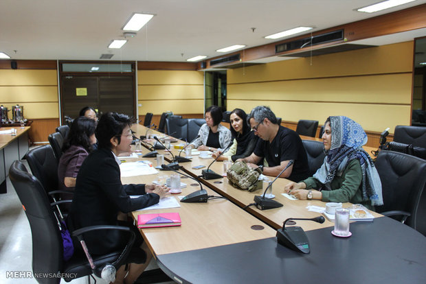 Iranian press delegation meets Thai industry officials