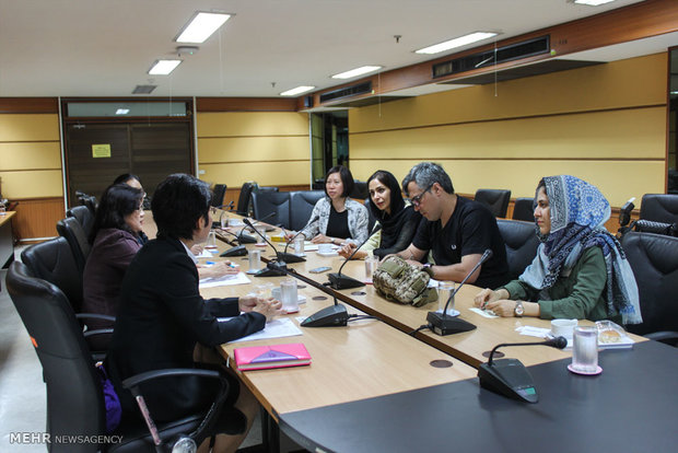 Iranian press delegation meets Thai industry officials