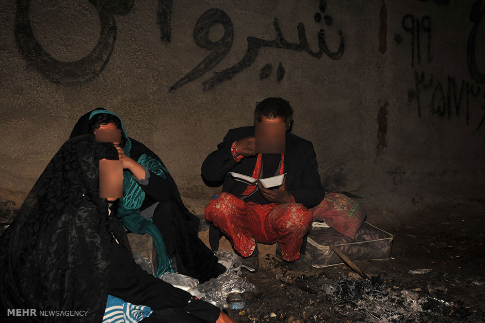 نَم زمین؛ سوغات سرما برای کارتنخوابها 4 پایگاه خبری ججین پایگاه خبر ججین