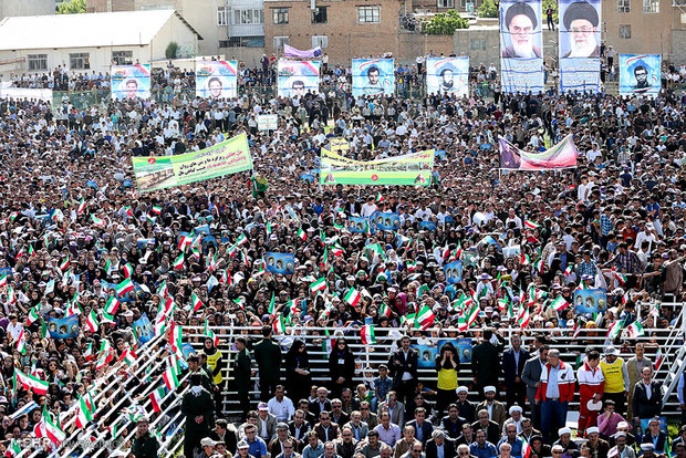 President Rouhani in Mahabad