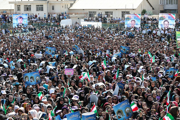 President Rouhani in Mahabad