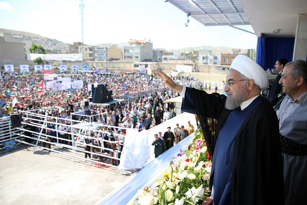 Ruhani’nin Mehabad ziyareti