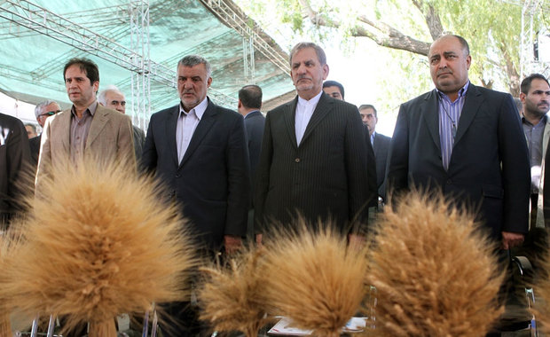 New agricultural, garden products unveiled in Iran