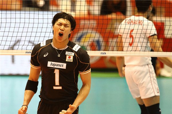 Iran, Japan volleyball in frames