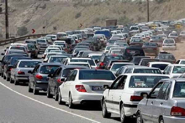 حجم ترافیک در جاده های زنجان سنگین است 