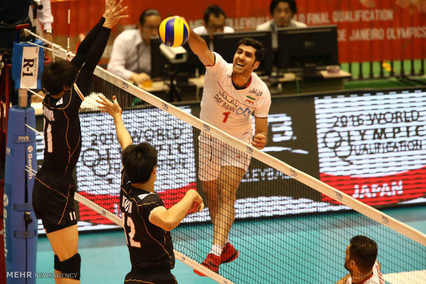 Iran, Japan volleyball in frames