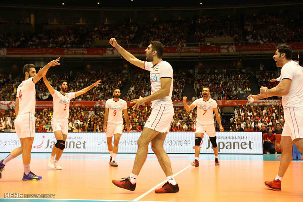 Iran, Japan volleyball in frames