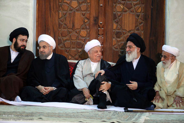 Leader addresses ceremony commemorating Imam Khomeini