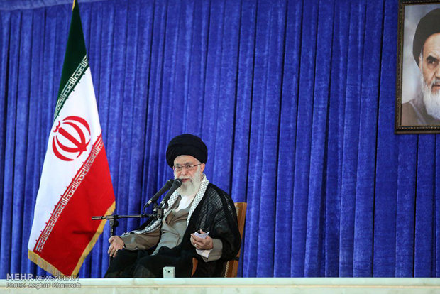 Leader addresses ceremony commemorating Imam Khomeini