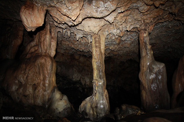 Derunsher cave of Rumeshkhan