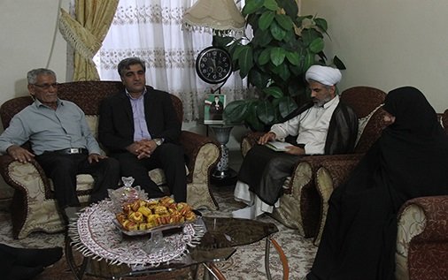 فرهنگ قدرشناسی از خانواده شهدا و ایثارگران گسترش یابد
