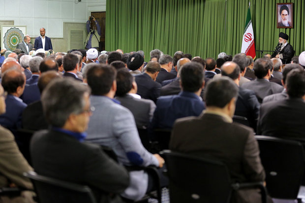 Leader receives Parliamentarians