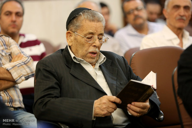 Commemoration of Imam Khomeini in Jewish synagogue